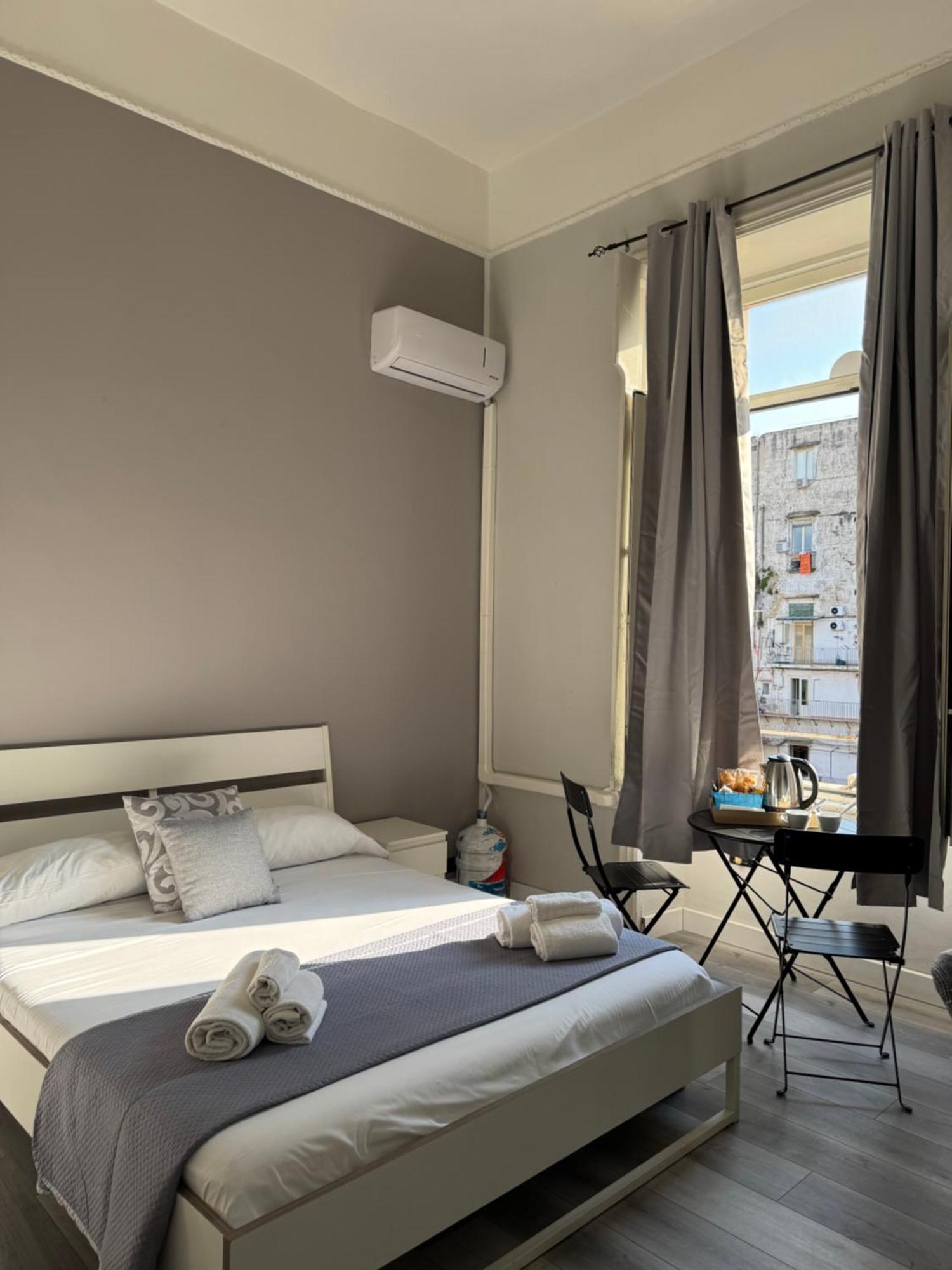 B&B San Ferdinando Napoli Nápoles Exterior foto